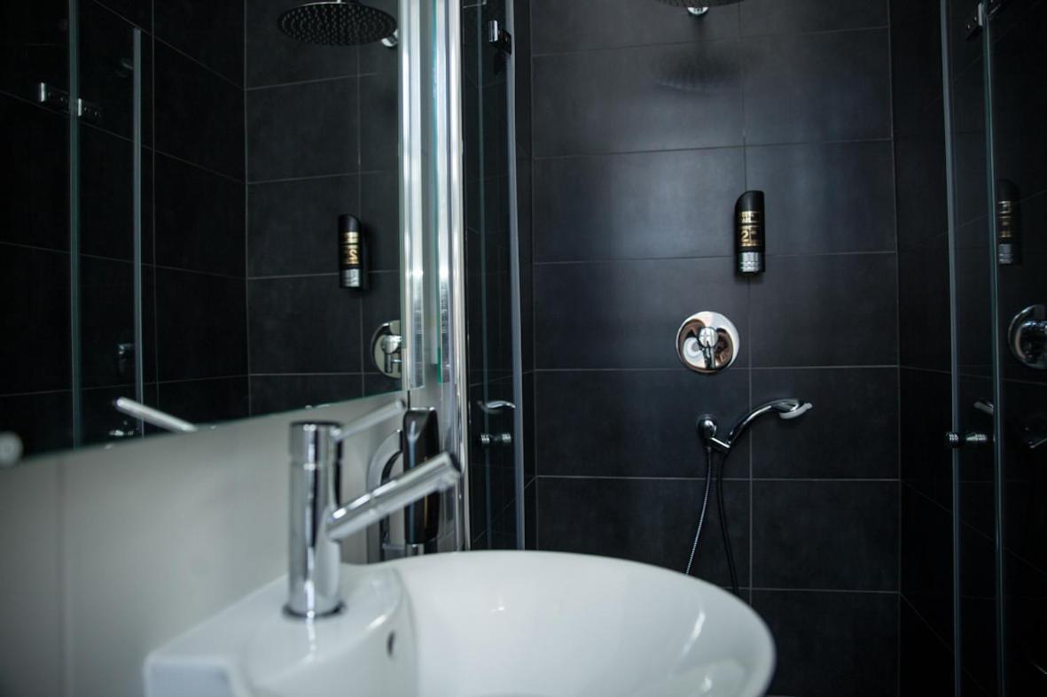Haus Hotel & Pension Villa Laluna Blankenburg  Kültér fotó