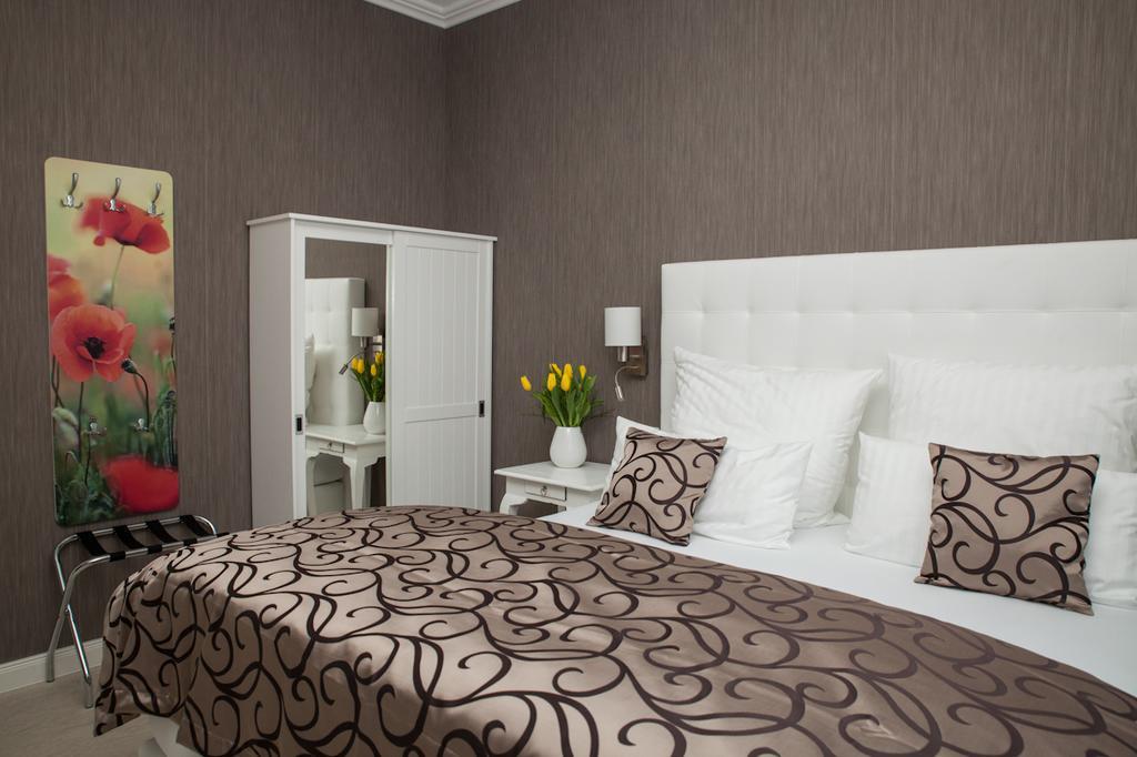 Haus Hotel & Pension Villa Laluna Blankenburg  Kültér fotó